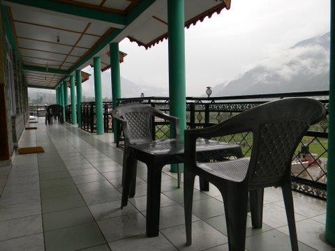 Hotel Him Parvat Манали Экстерьер фото